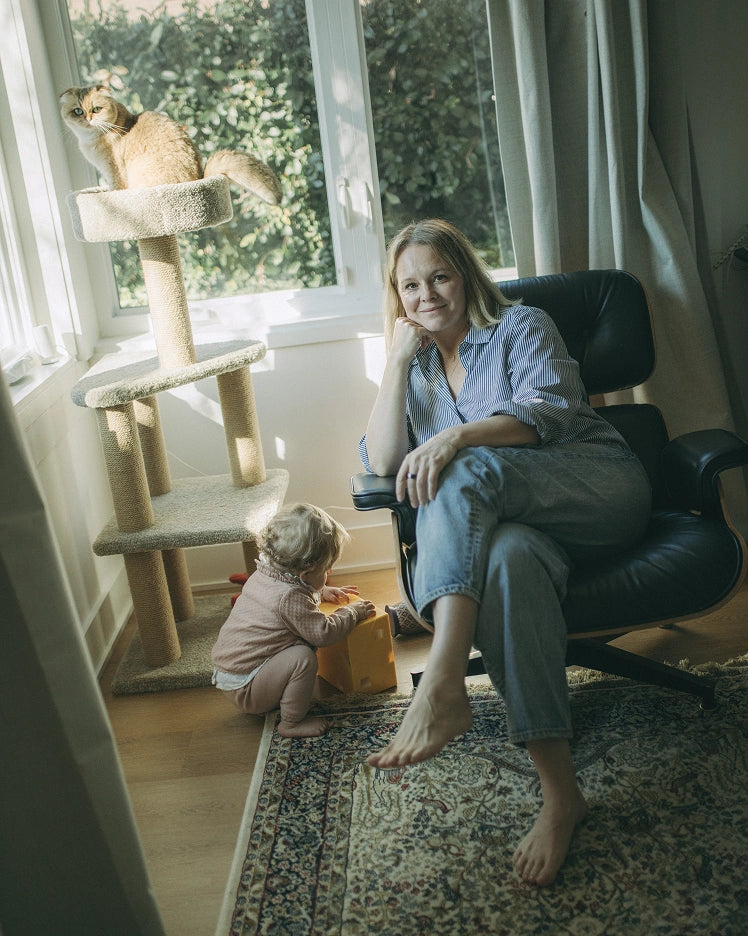 20 years in beauty industry. 1 daughter + 1 cat. A whole new mission.